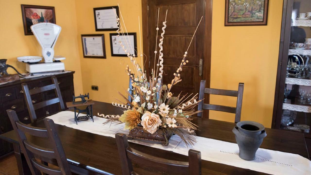 Maria La Carbayeda Guest House Luanco Bagian luar foto