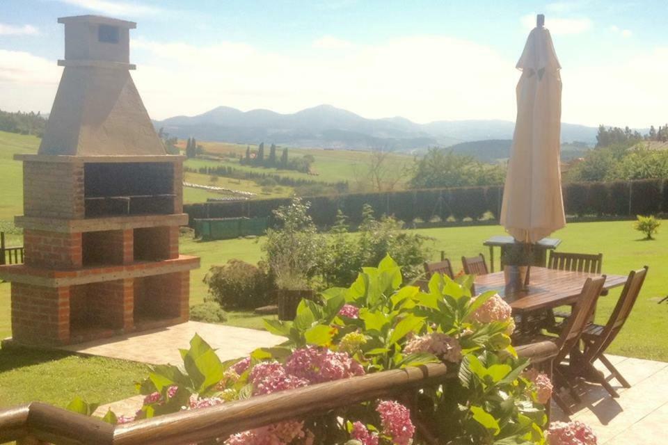 Maria La Carbayeda Guest House Luanco Bagian luar foto
